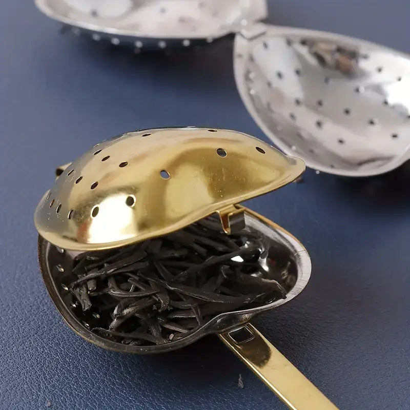 Elegant Golden Heart Tea Infuser