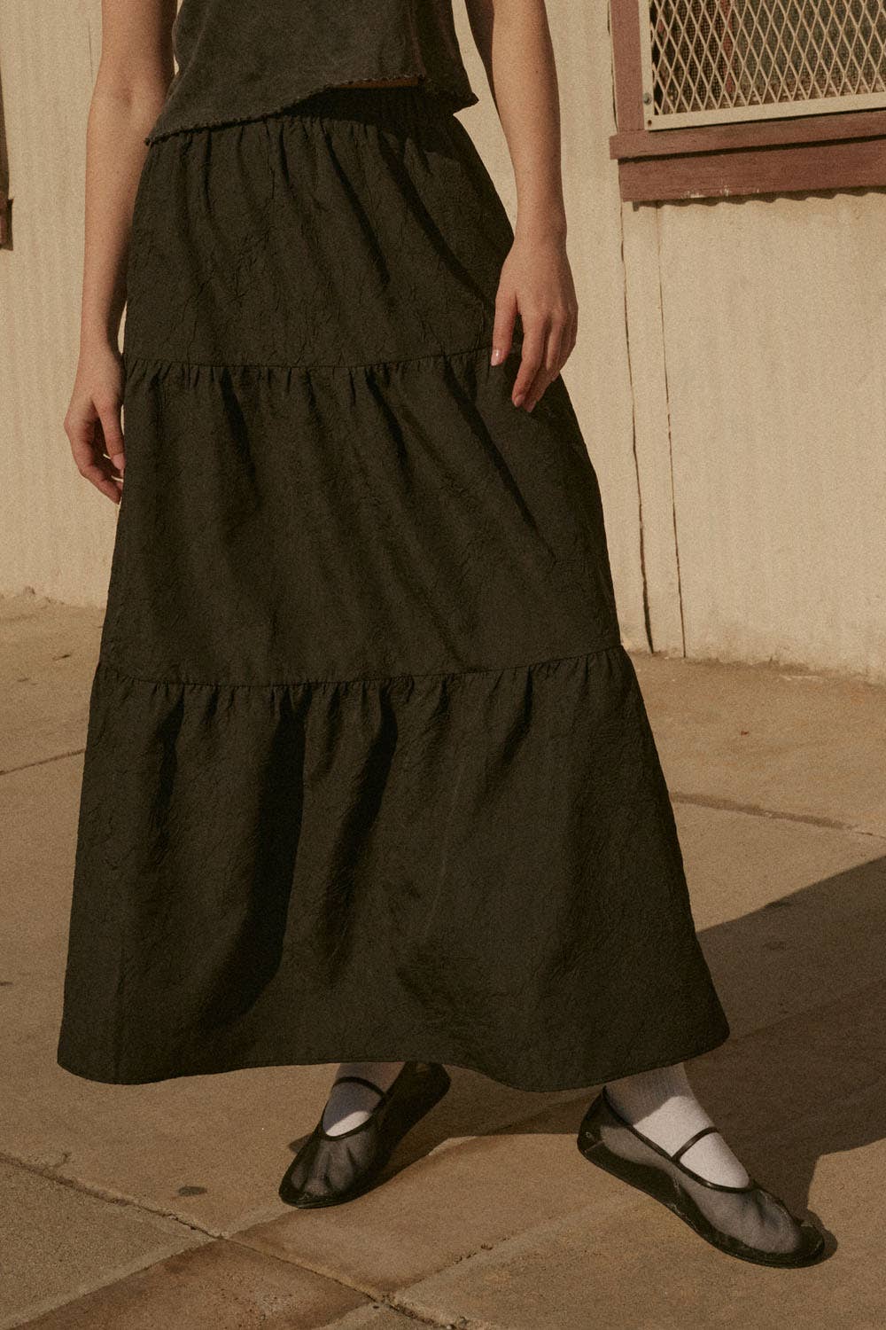 Tiered Ruffle Wrinkle-Texture Woven Maxi Skirt