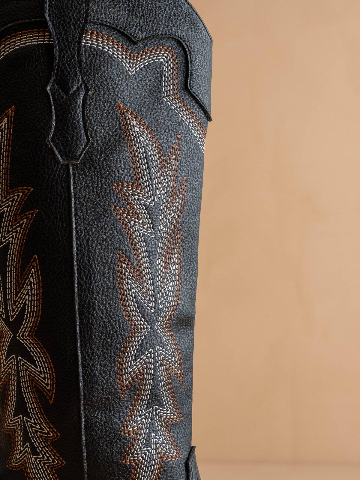 The Ainsley Black | Embroidered Cowboy Western Boot