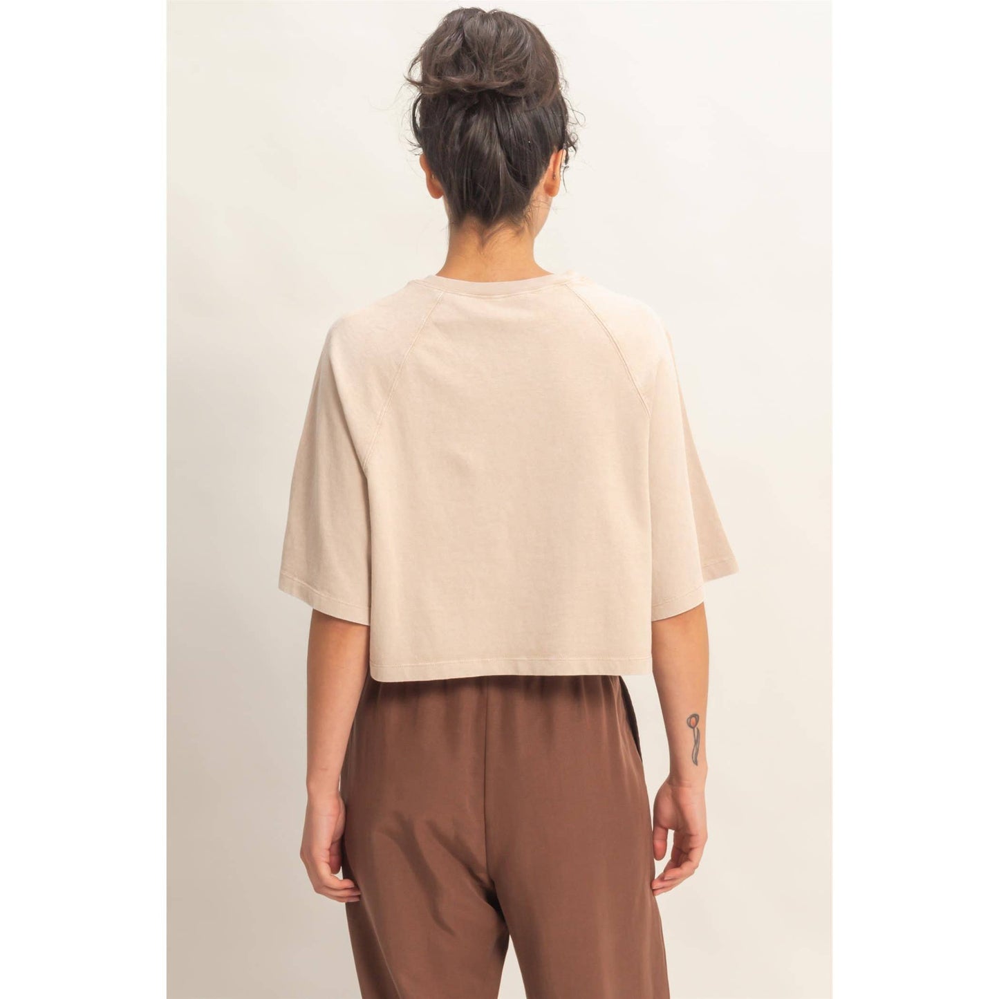 Mineral Washed Cropped Tee: FUCHSIA
