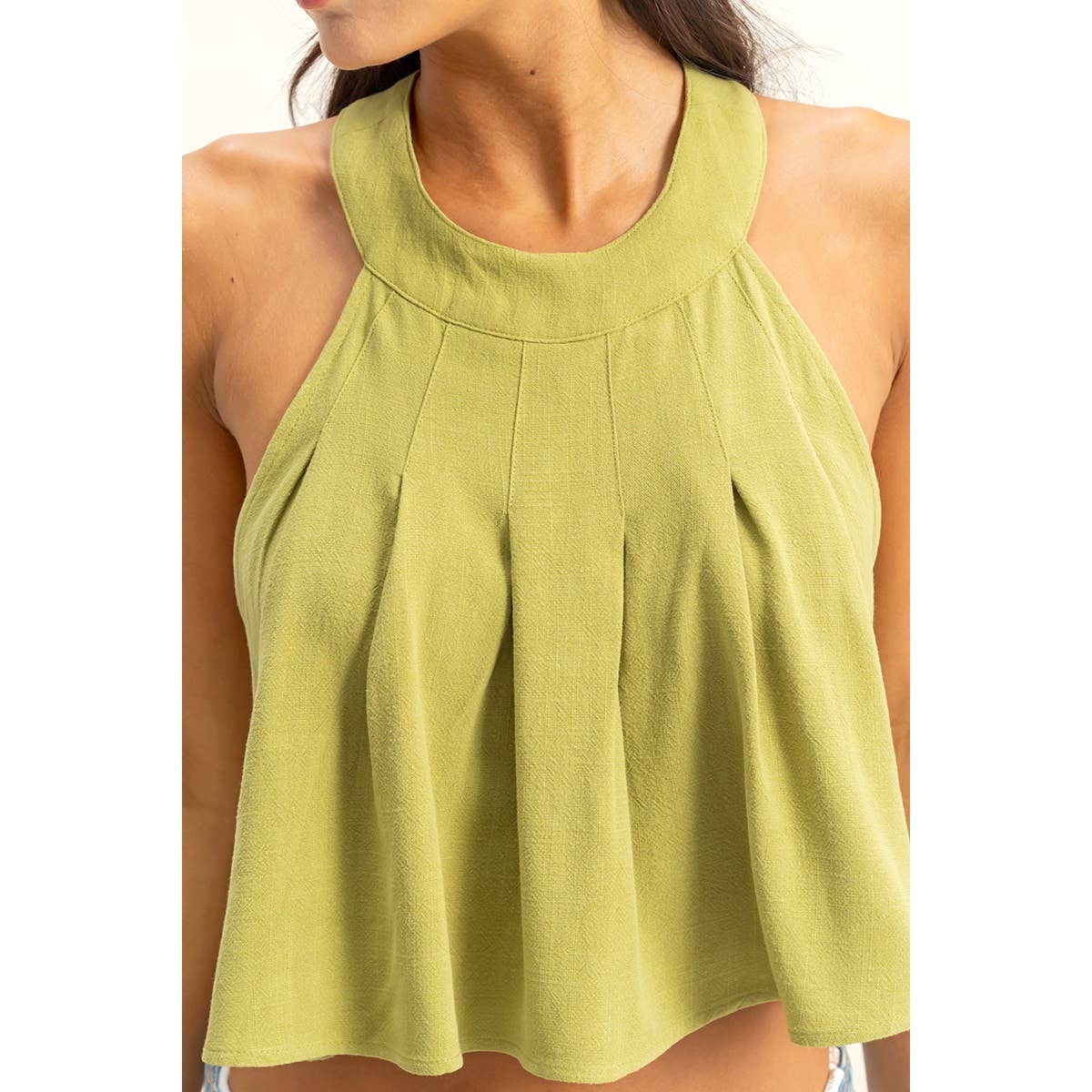 Halter Pleated Ruffle Crop Top: LIGHT OLIVE