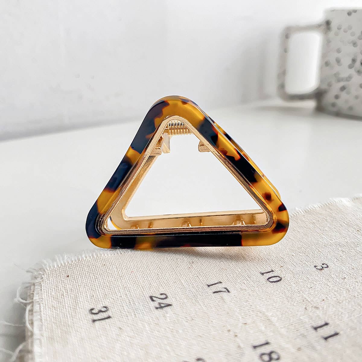 Triangle Tortoise Hair Claw