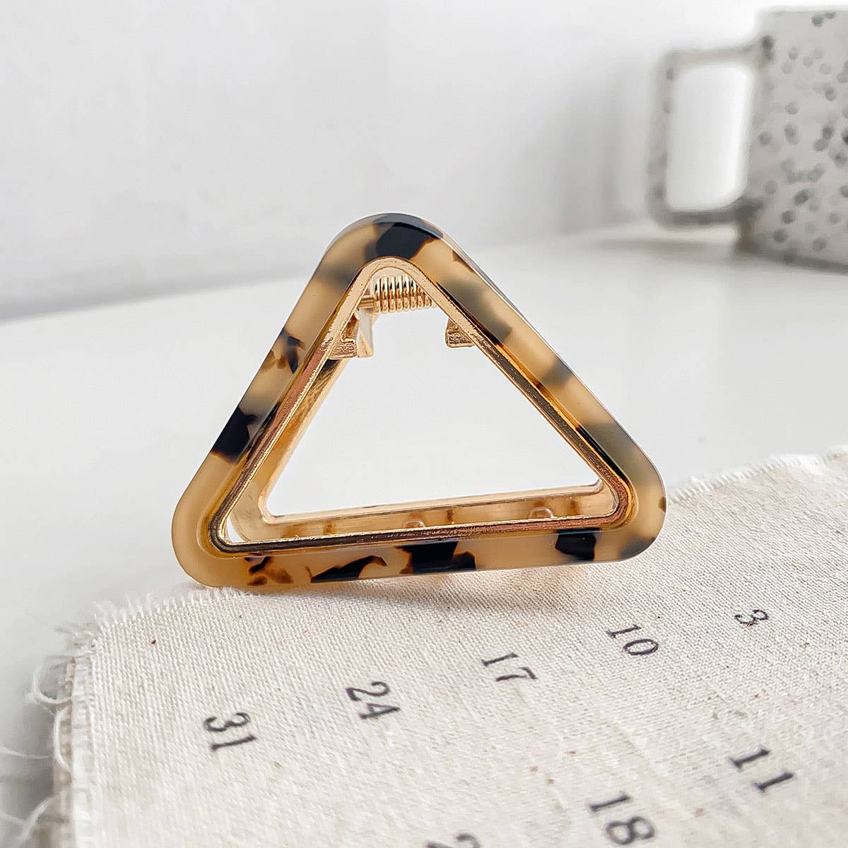 Triangle Tortoise Hair Claw