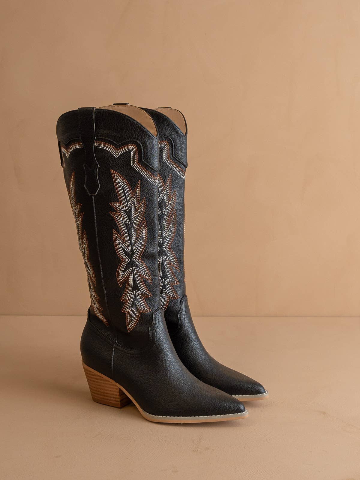 The Ainsley Black | Embroidered Cowboy Western Boot