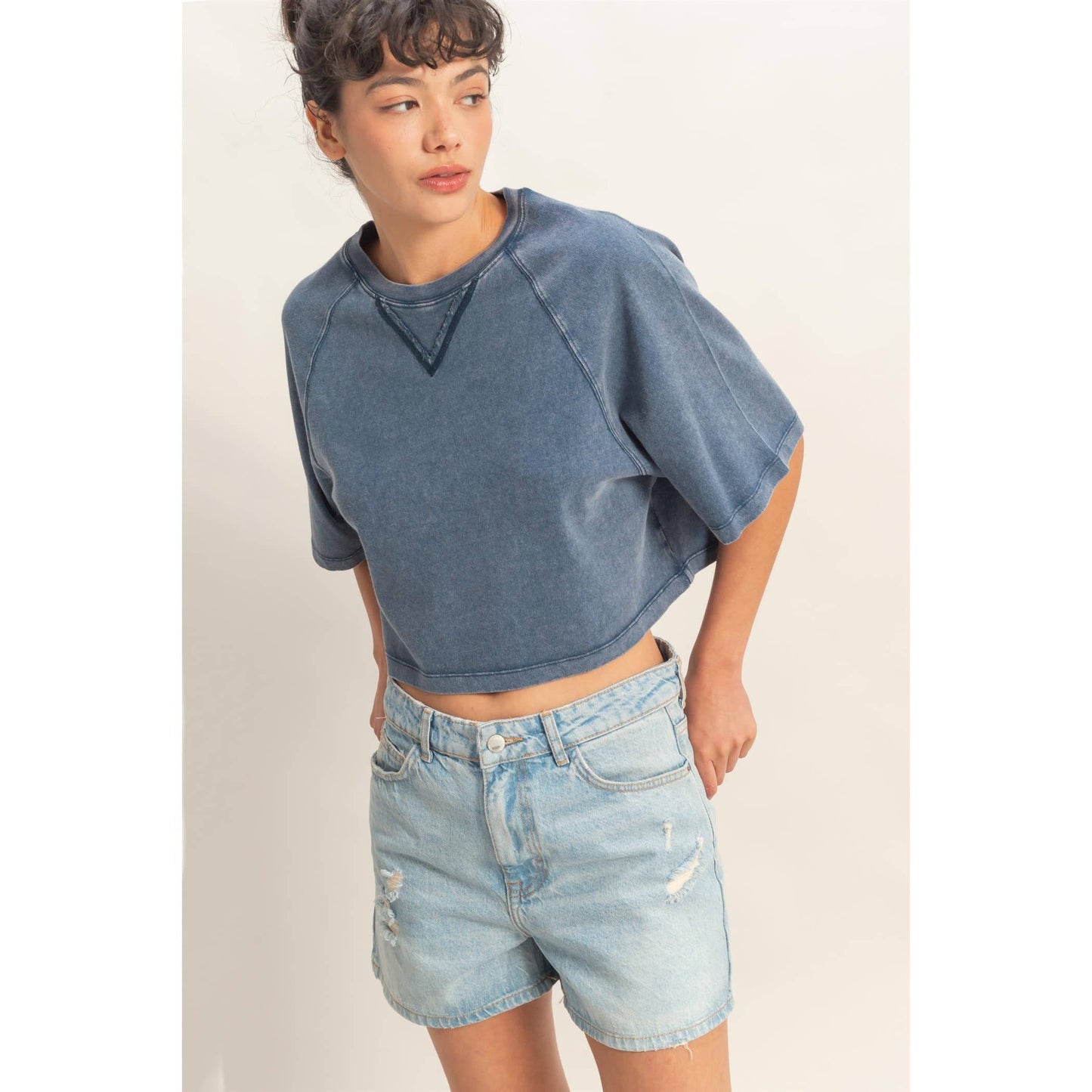 Mineral Washed Cropped Tee: FUCHSIA