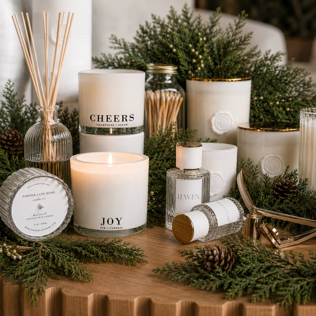 Christmas Morning Candle Cardamom + Sweet Cream | Signature