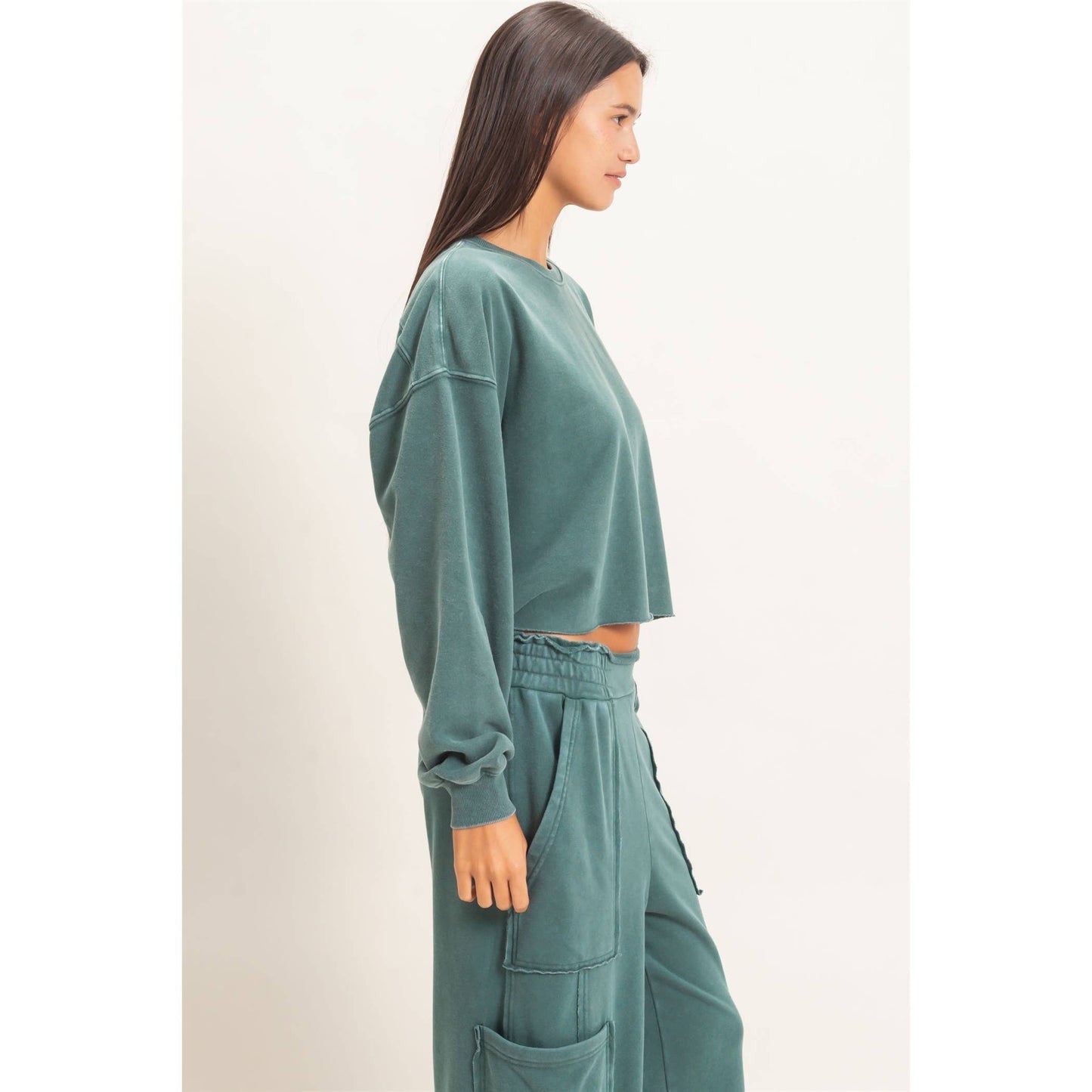 Mineral Wash Raw Hem Cropped Sweatshirt