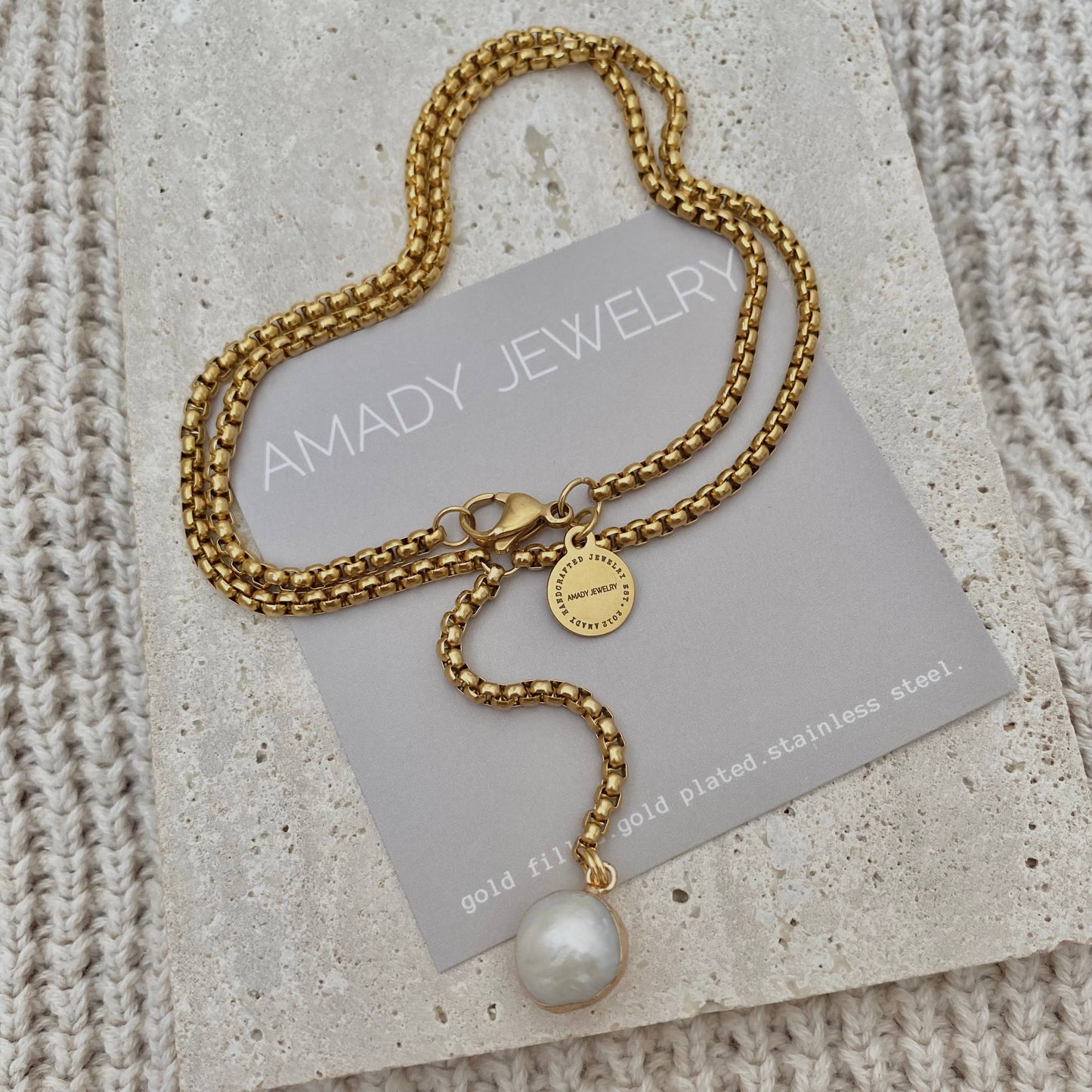 Single Pearl Lariat 18k gold plated stainless steel