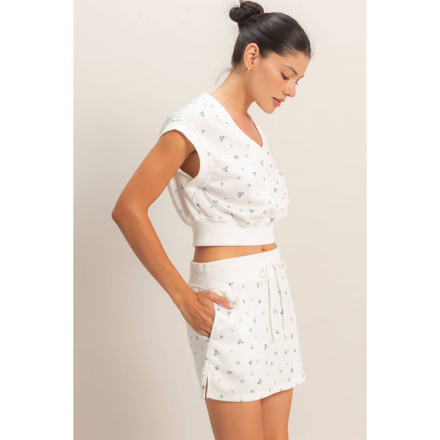 Floral V-Neck Crop Top