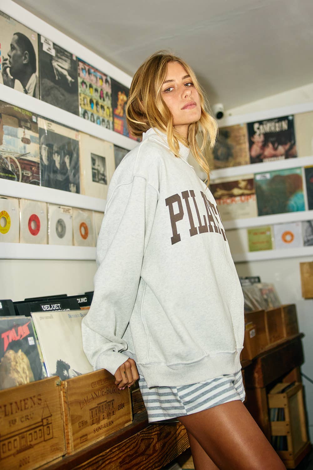 'PILATES & YOGA' Print Reversible Sweatshirt: Ash grey/Brown