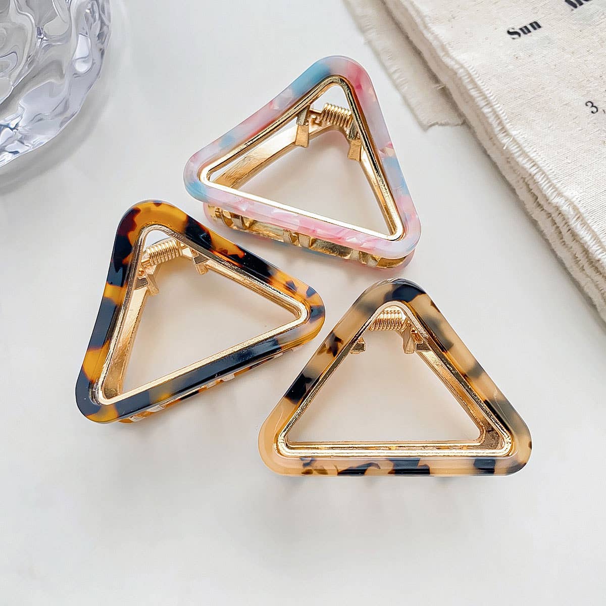 Triangle Tortoise Hair Claw
