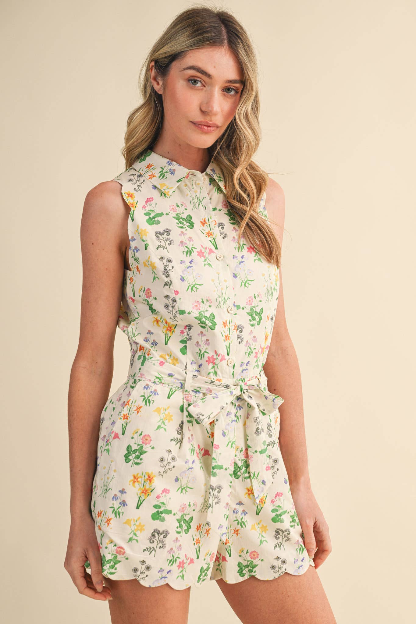 Floral Print Scalloped Romper
