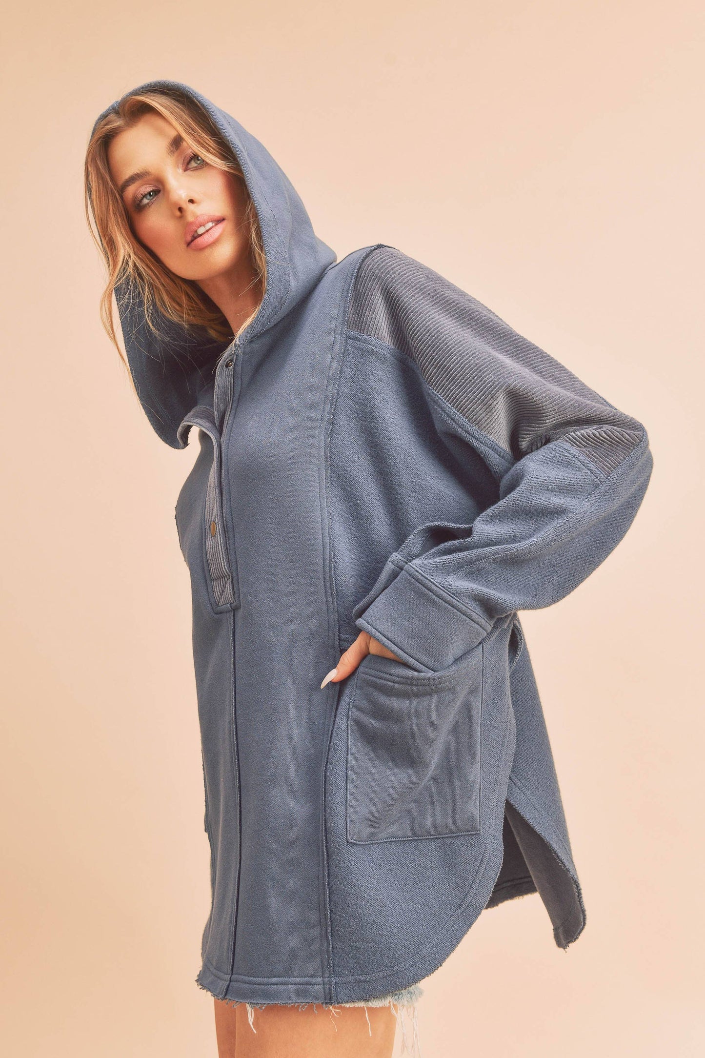 Dove Pullover