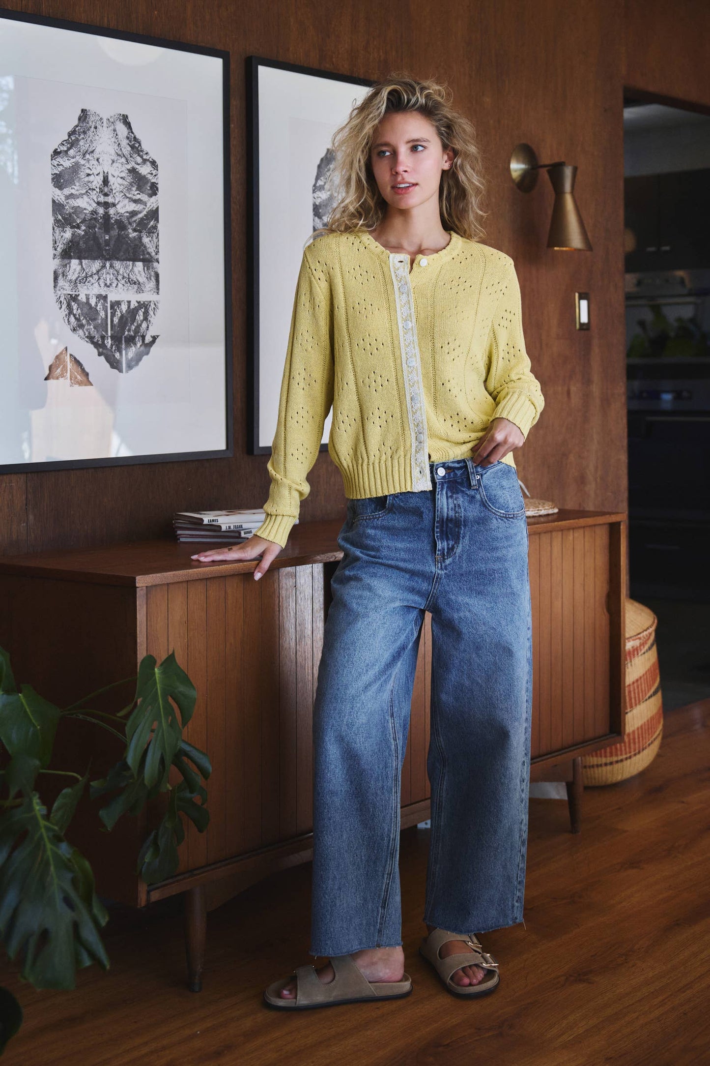 Relaxed Wide Leg Denim Jeans